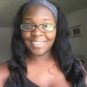 Meet your Posher, Alexandra